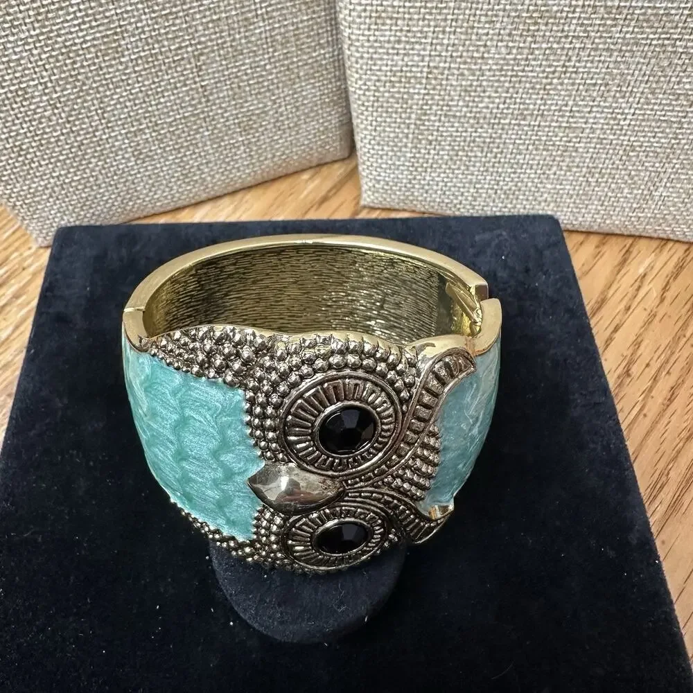 Sequin Nordstrom Green Owl Gold Tone Statement Enamel Bangle Bracelet Beauty #70